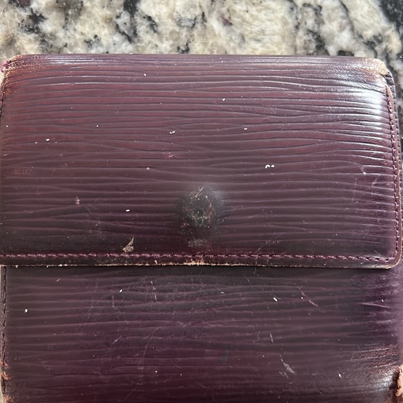 Louis Vuitton Epi Elise Wallet - Picture 11 of 12